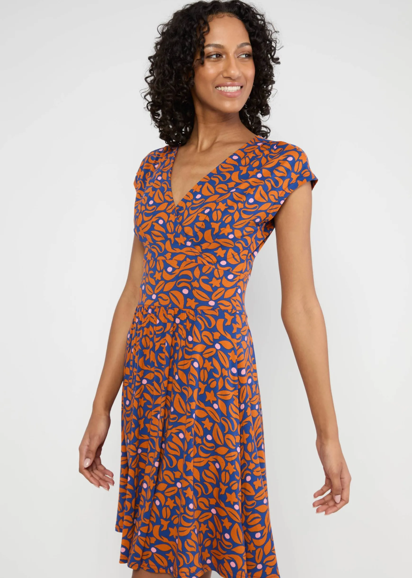 Damen Blutsgeschwister Jerseykleider|Knielange Kleider|Freizeitkleid La Vie est Belle