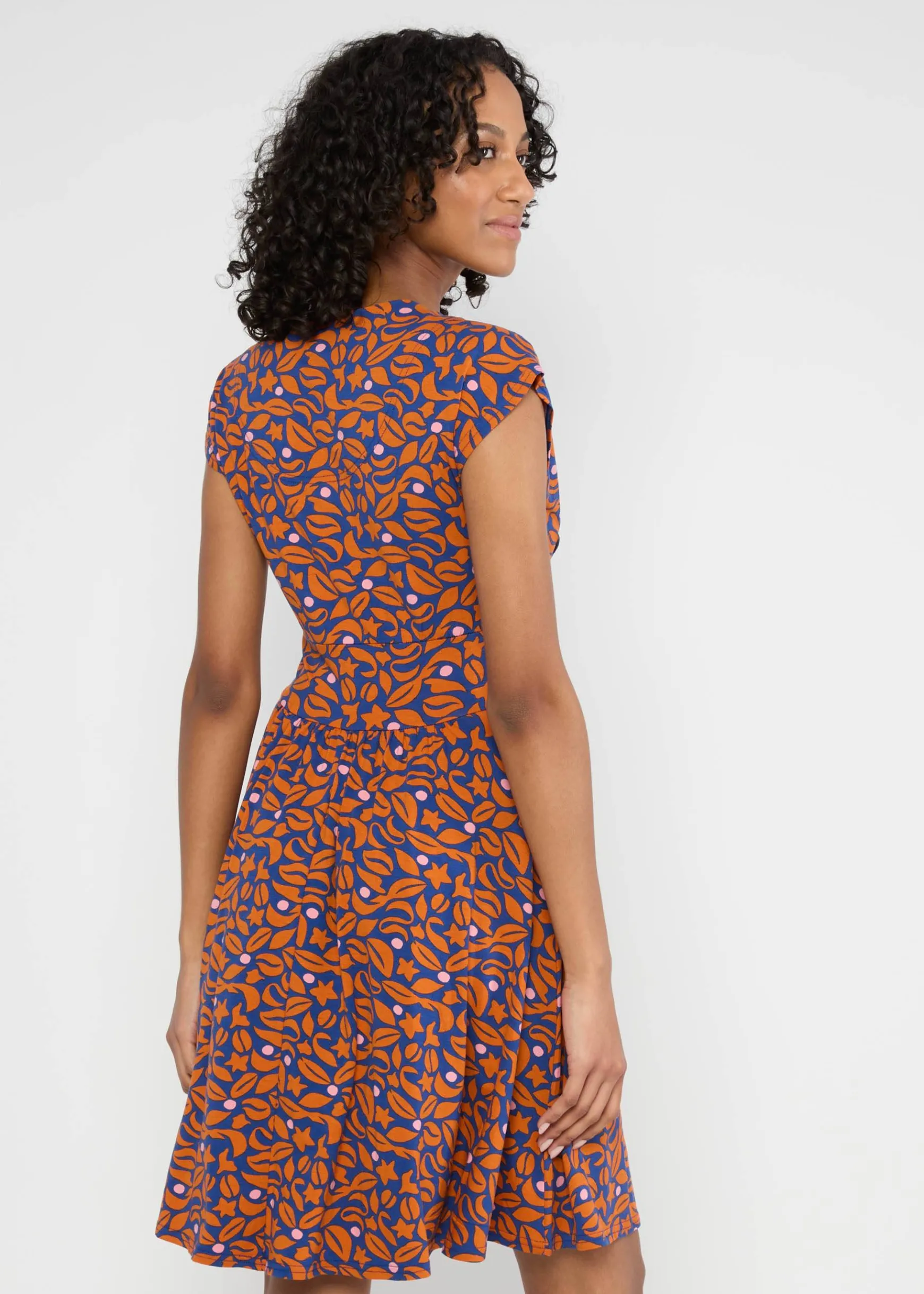 Damen Blutsgeschwister Jerseykleider|Knielange Kleider|Freizeitkleid La Vie est Belle