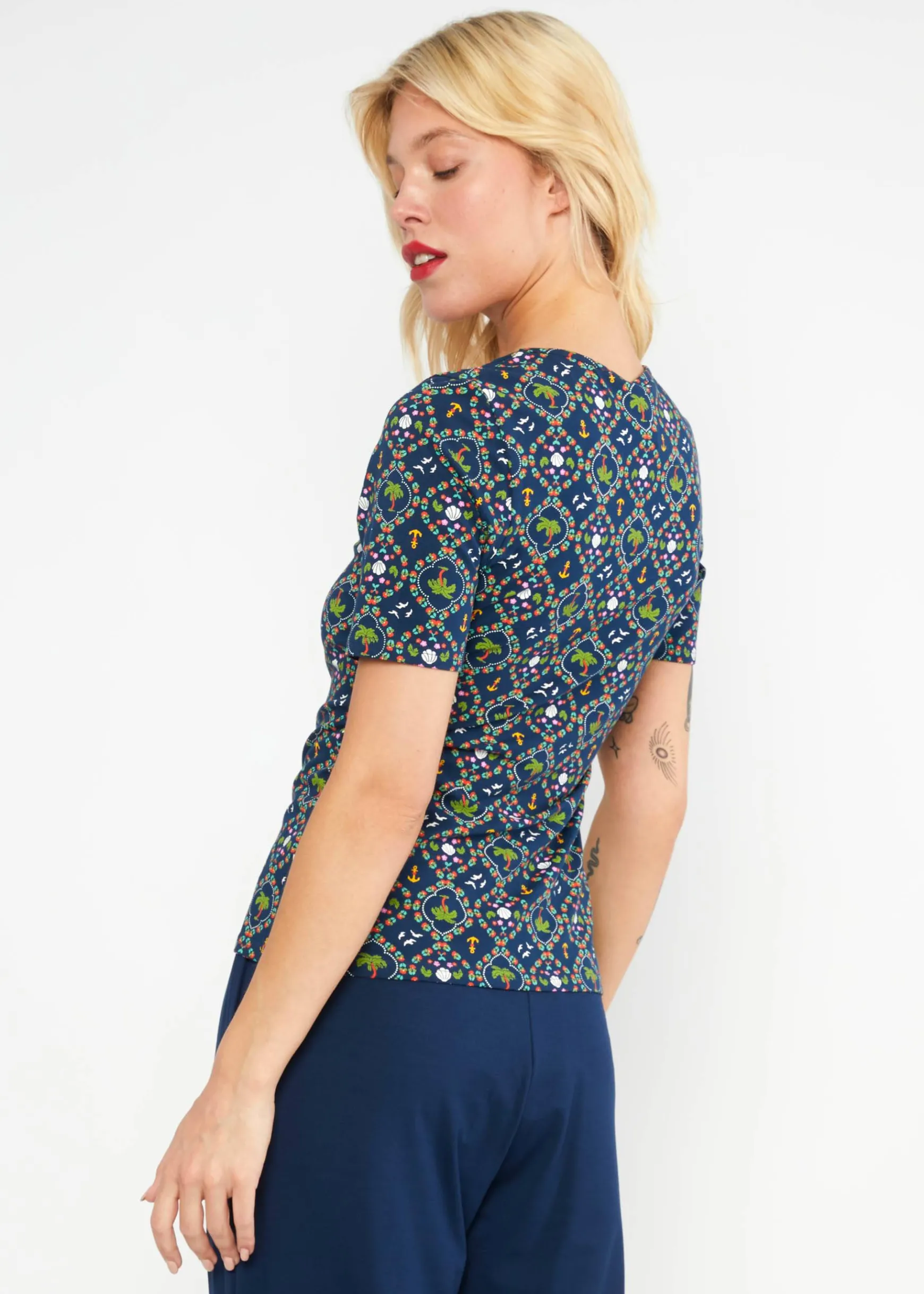 Damen Blutsgeschwister T-Shirts|Rundhals|T-Shirt Balconnet Fu00E9minin