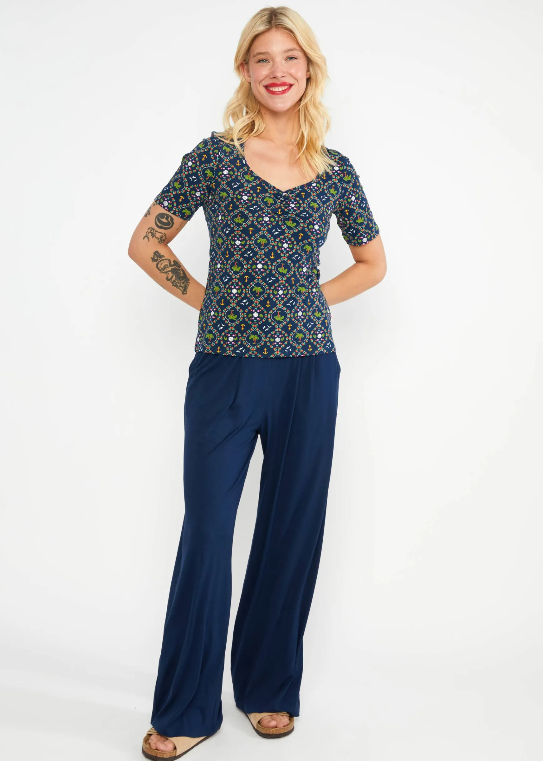 Damen Blutsgeschwister T-Shirts|Rundhals|T-Shirt Balconnet Fu00E9minin