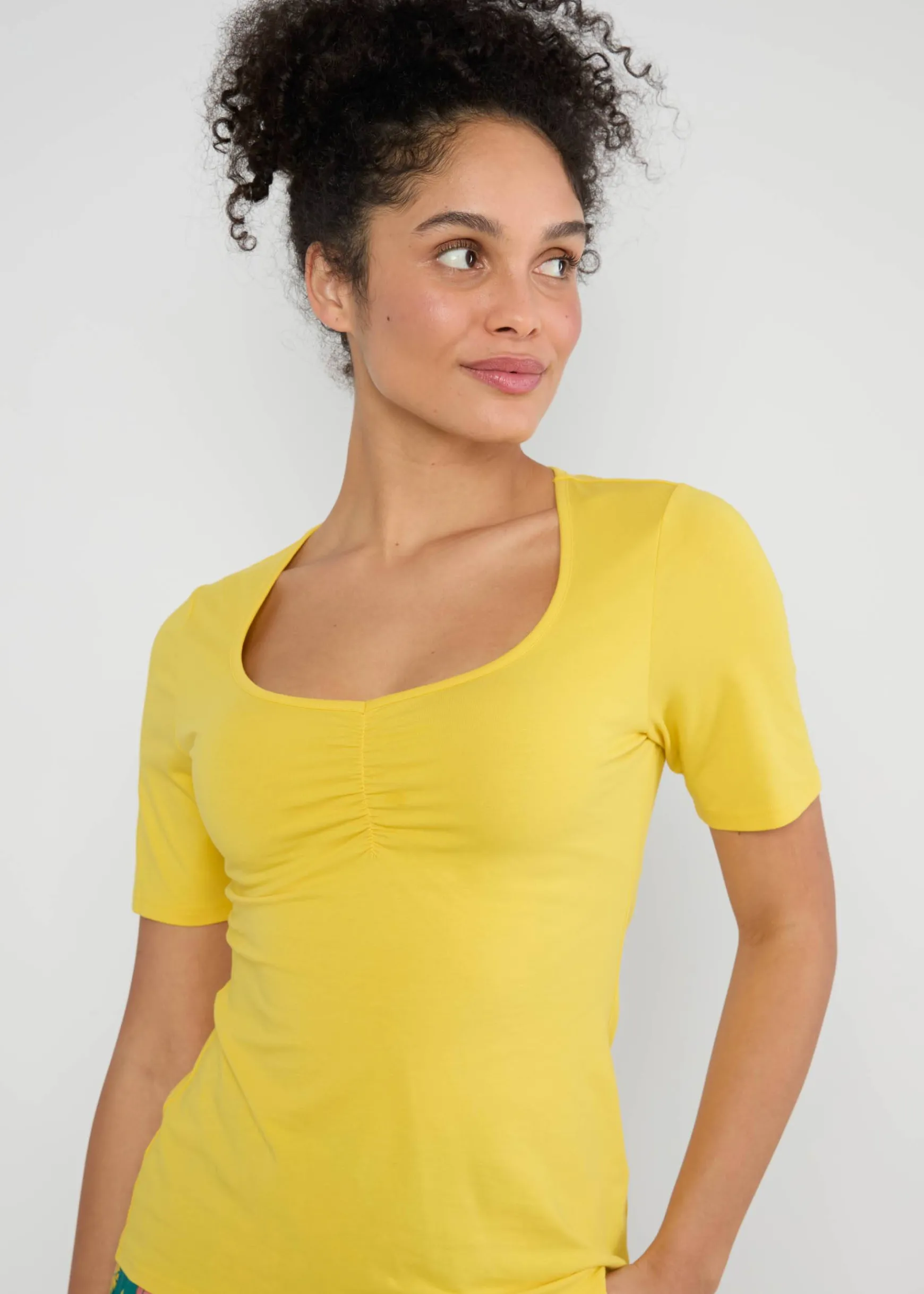 Damen Blutsgeschwister T-Shirts|Rundhals|T-Shirt Balconnet Fu00E9minin