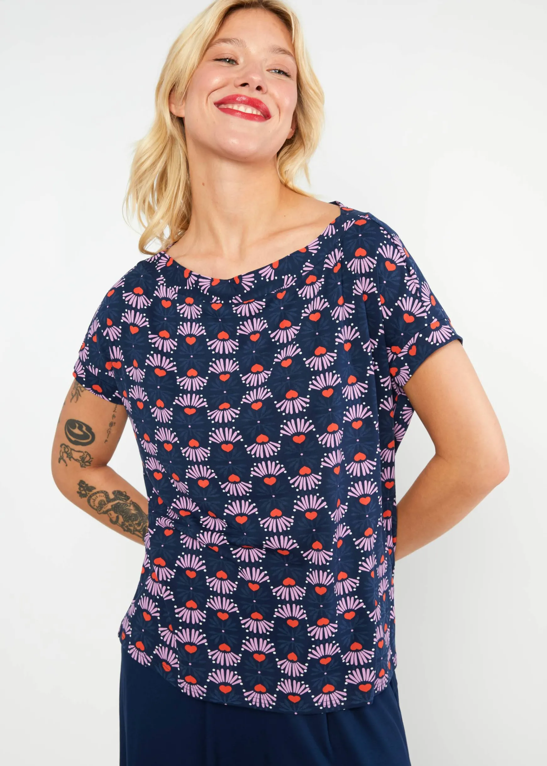 Damen Blutsgeschwister T-Shirts|Rundhals|T-Shirt Flowgirl