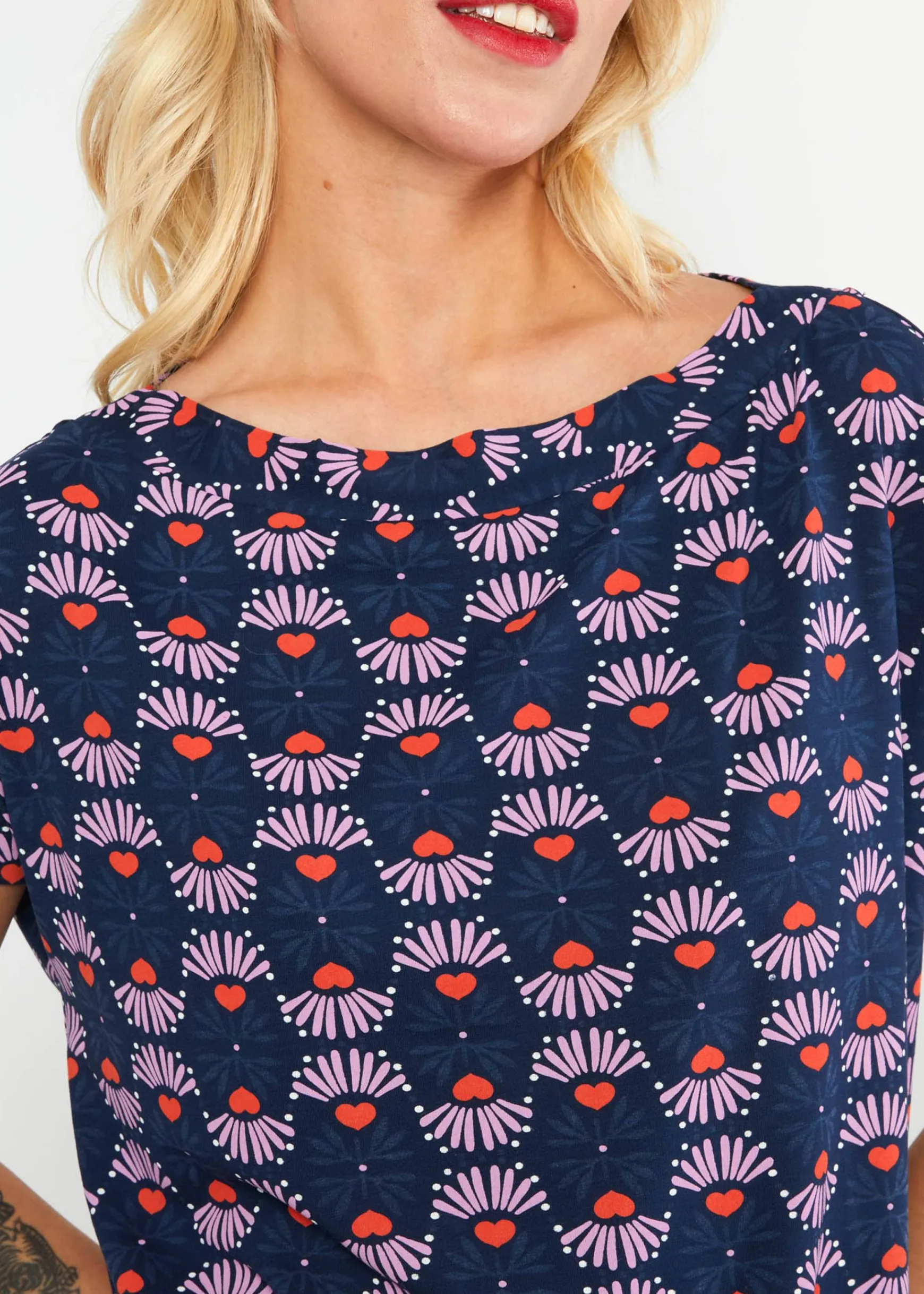 Damen Blutsgeschwister T-Shirts|Rundhals|T-Shirt Flowgirl